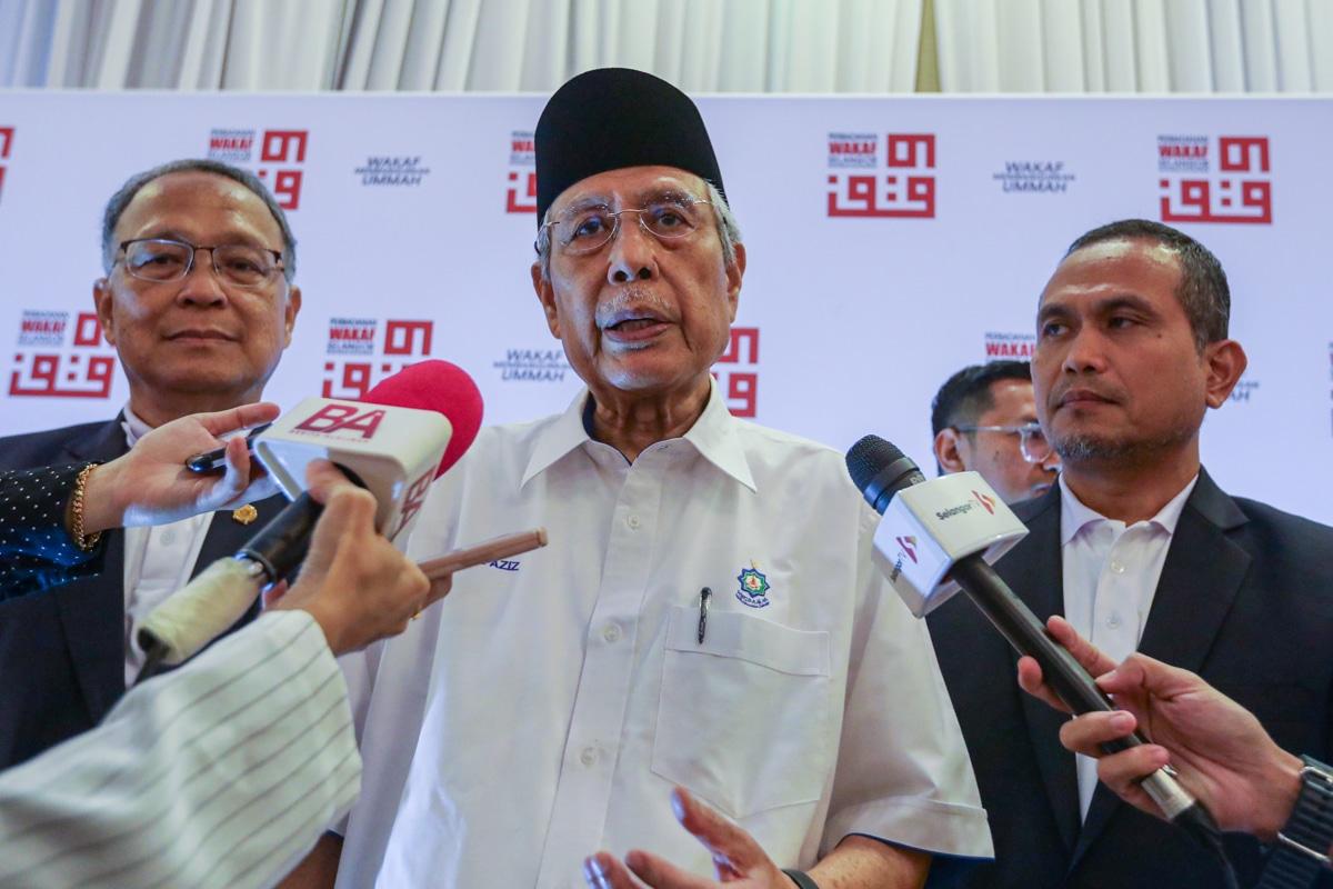 Sultan of Selangor happy Wakaf Selangor has succeeded in raising value of donations