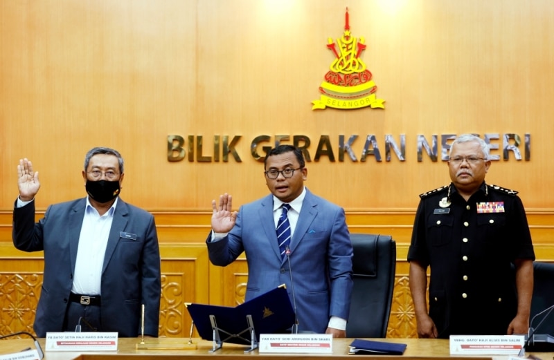 Selangor civil servants encouraged to register for Padu, says MB