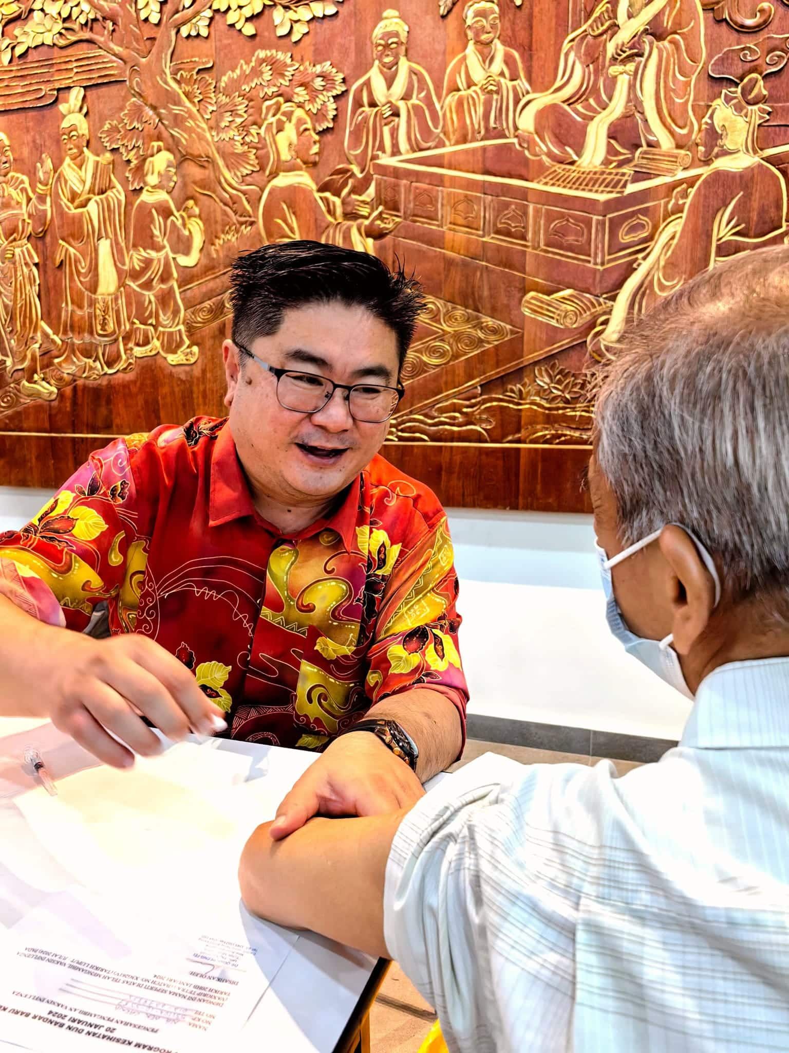 柯鹏飞叮咛游子先检测冠病  安全回家与长辈团圆