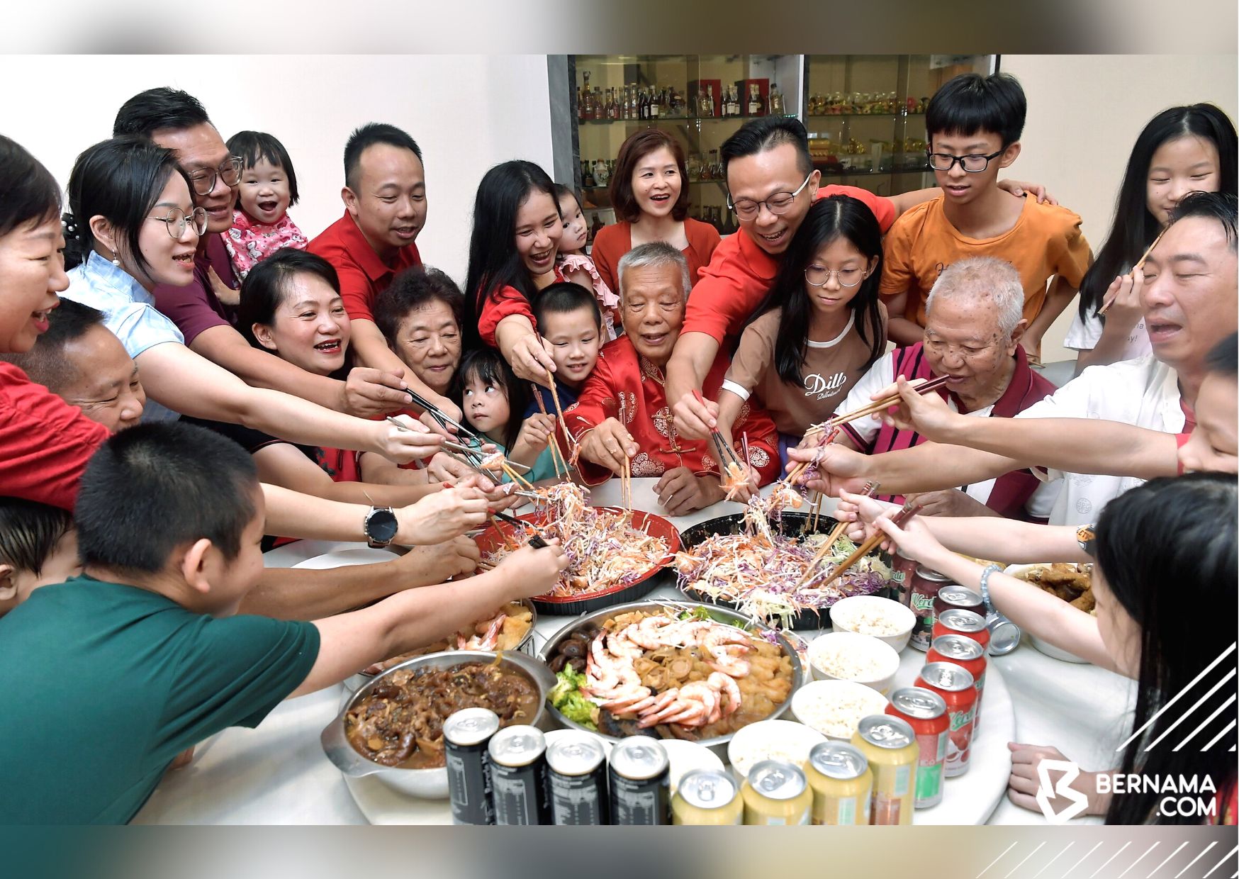 Tradisi makan besar lambang perpaduan, erat hubungan kekeluargaan