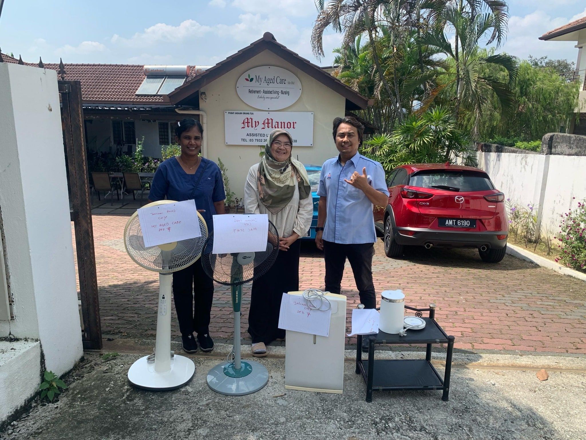 灵市政厅妥善处理回收资源 赠老人中心完善设备