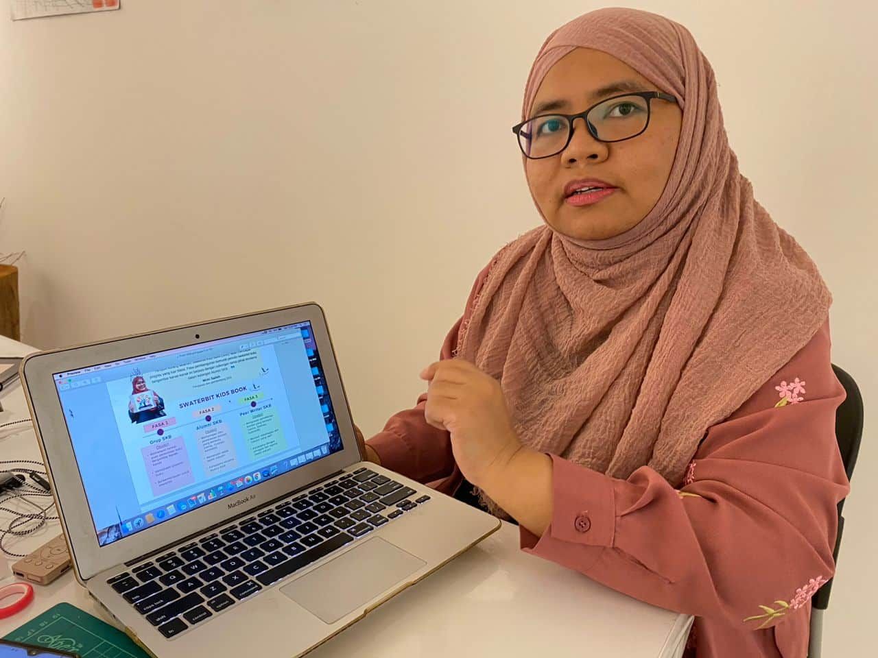 【出书梦系列2/3】从平面转型至跨媒体自助出版 米米沙烈自嘲是出版业 “异类”