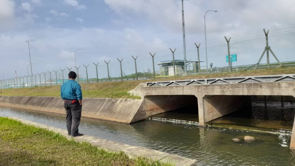 居林河上游污染靠近滤水站 环境局：疑威省养猪场所致