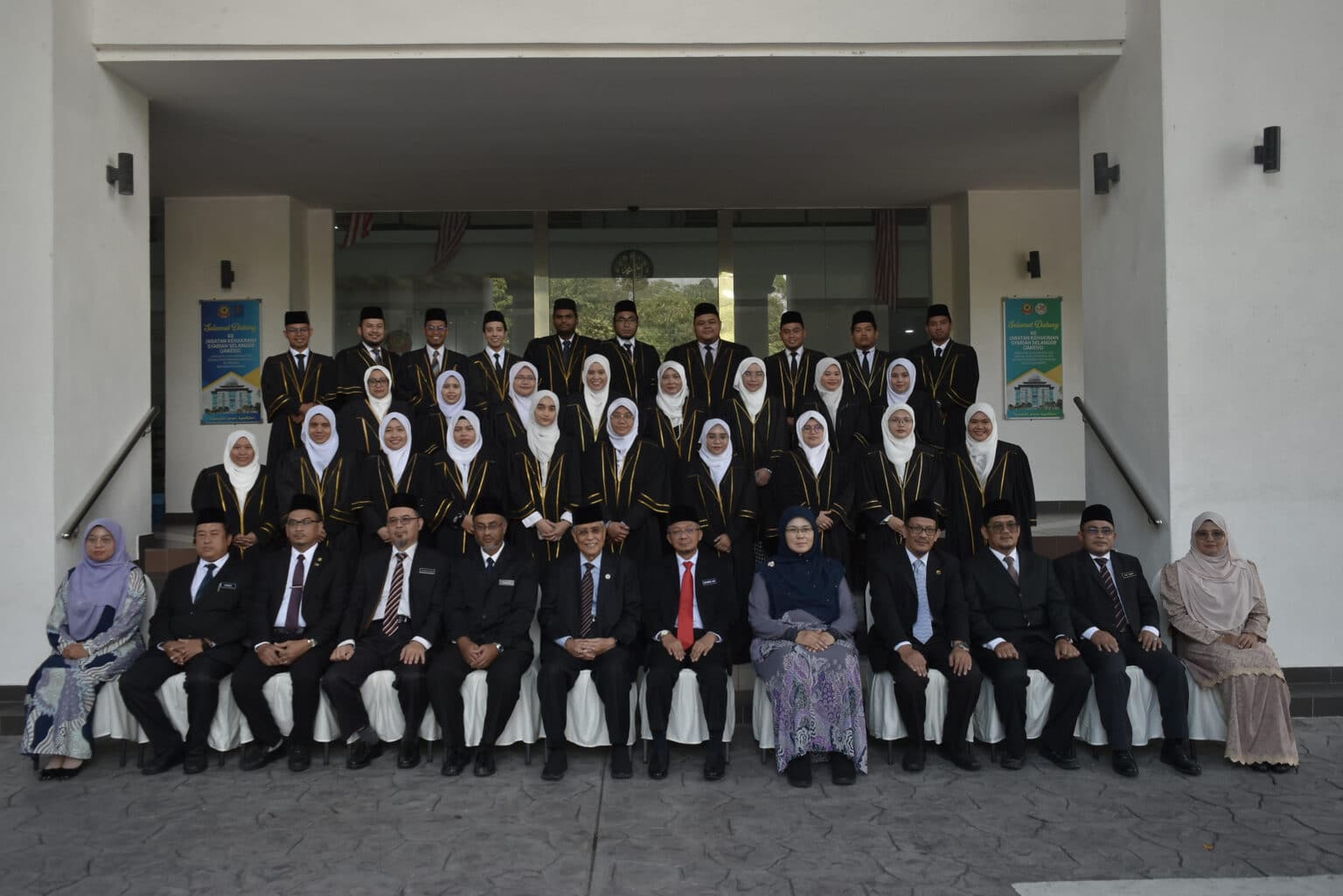 Don’t dawdle on clients’ cases for profit, Syariah lawyers told