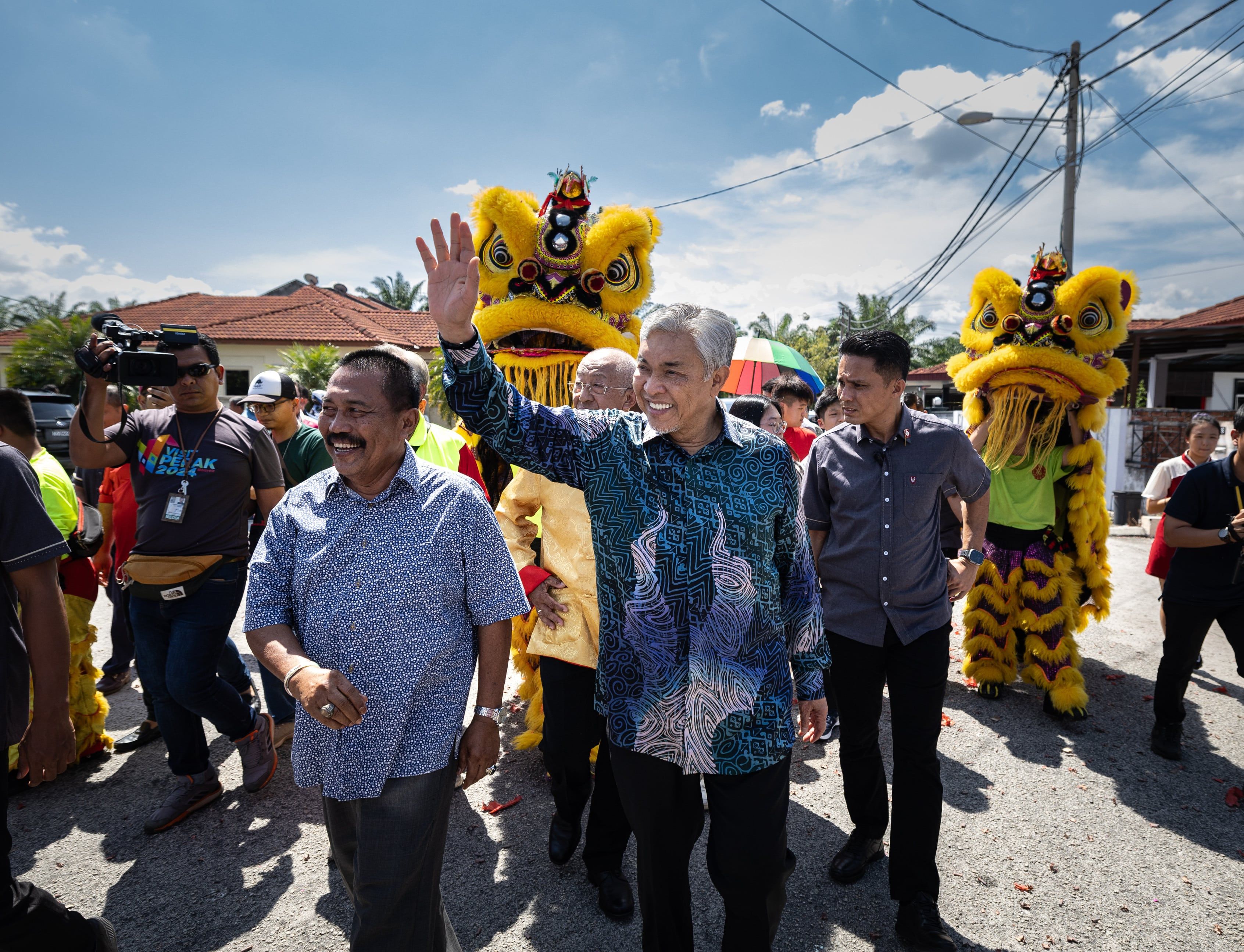 扎希：勿政治化伊刑法条文裁决 同意穆斯林议员讨论加强伊法律