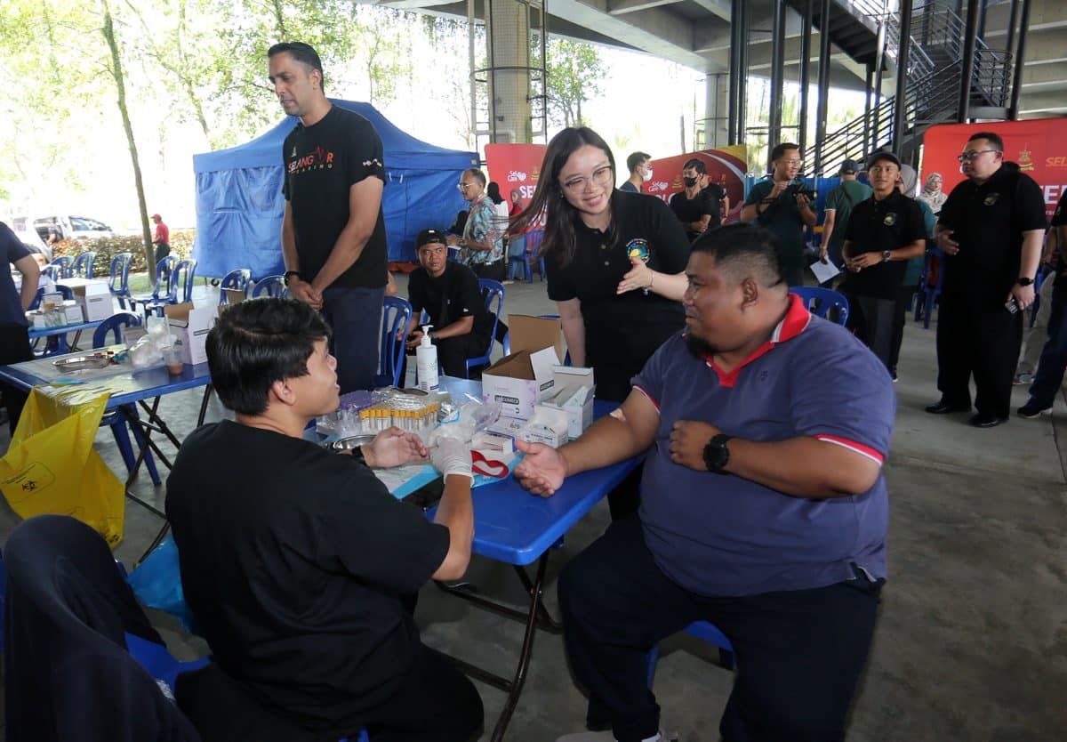 雪州政府今年拨320万办免费体检 昔江港州选区今日开跑多人响应