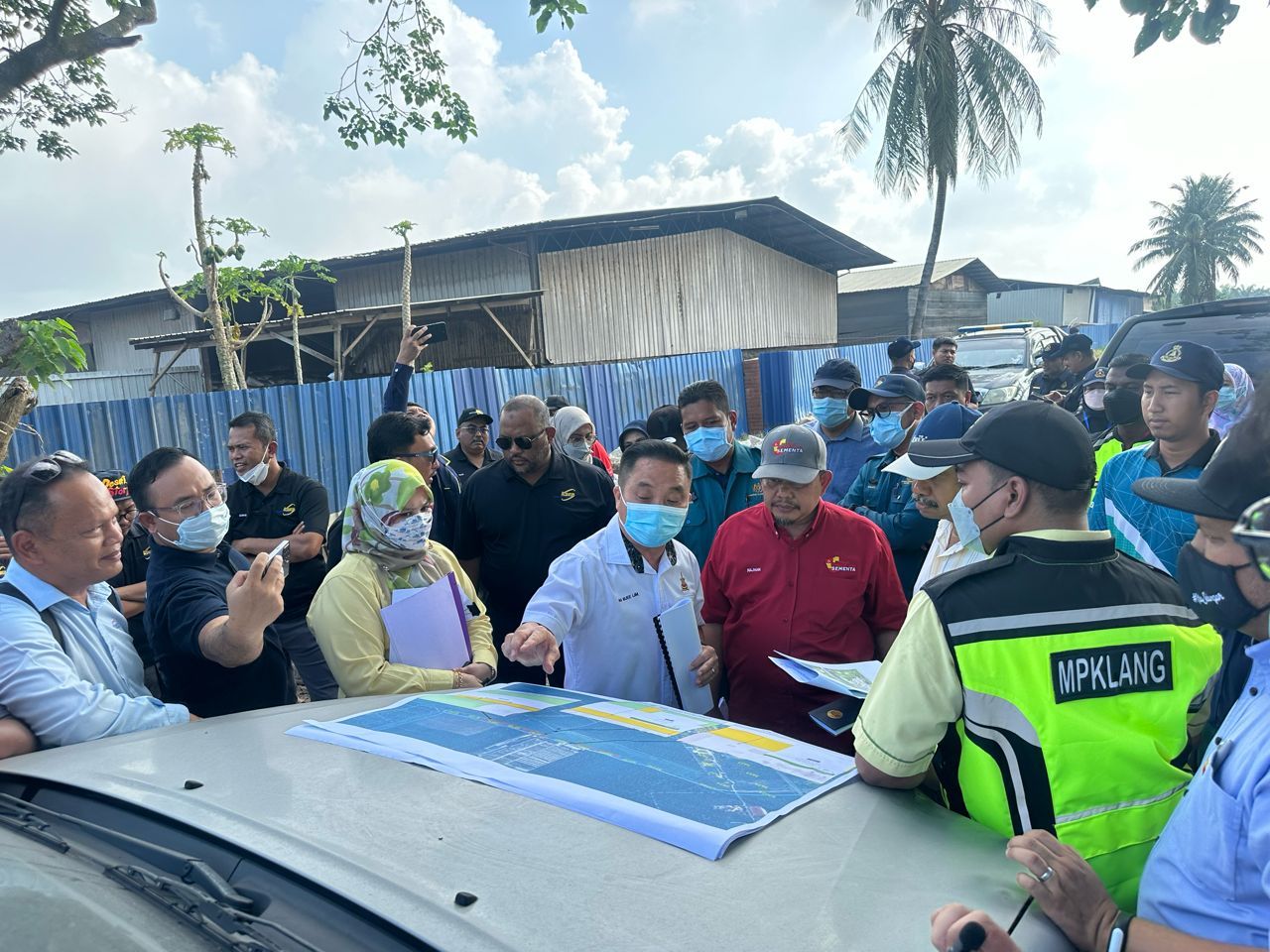 突击加埔14支非法垃圾场寻对策   黄瑞林警告无良者勿再倒垃圾