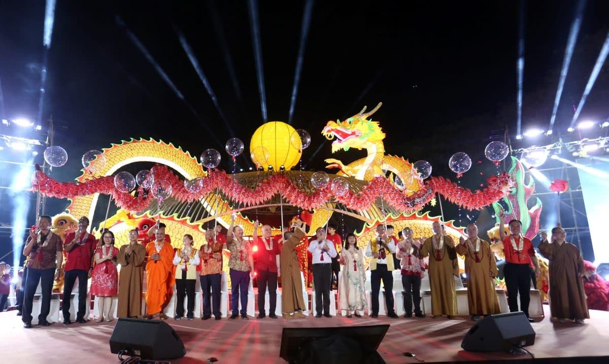 【东禅寺灯会启灯】觉诚法师赞英明领导  雪州未来欣欣向荣