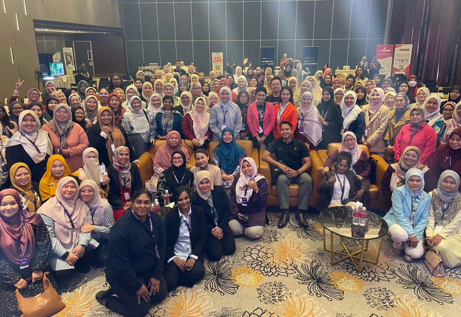 மகளிர்  வாழ்க்கைத் தரத்தை மேம்படுத்த தொழில் மயம்