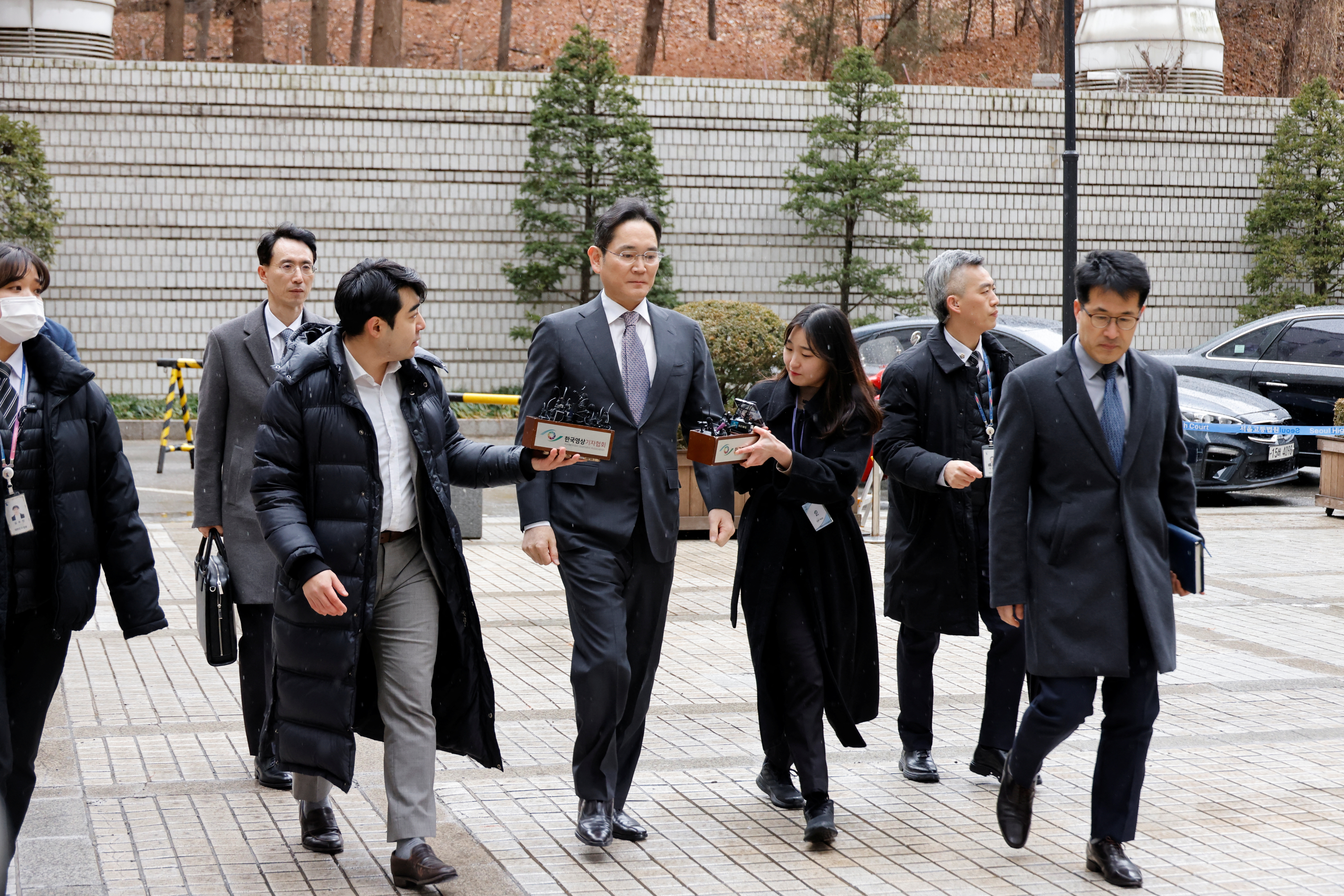 Samsung chief Lee cleared of charges in 2015 merger case