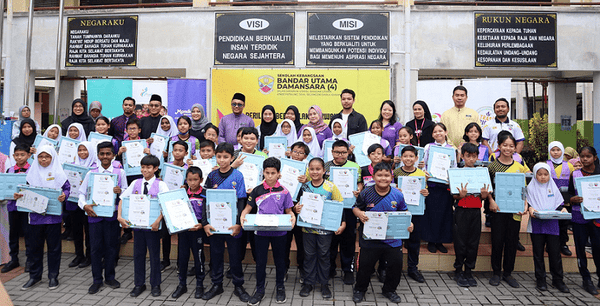 白沙罗万达镇国小参与Trash Right活动 910学生3个月集1.33公吨塑料垃圾