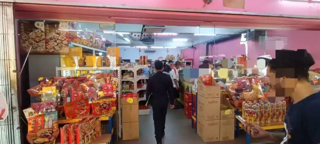 无牌营业及阻碍后巷  巴生2商店接3罚单