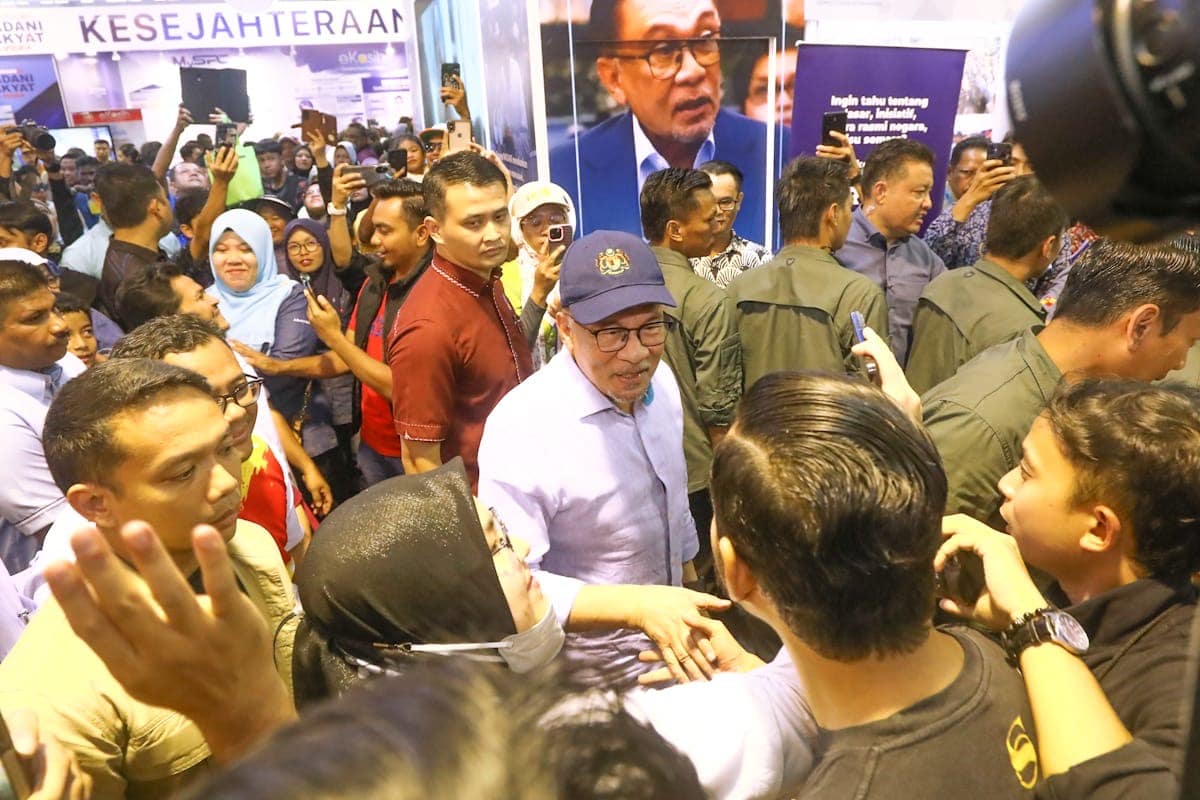 Kerajaan Madani sentiasa lihat, dengar masalah rakyat