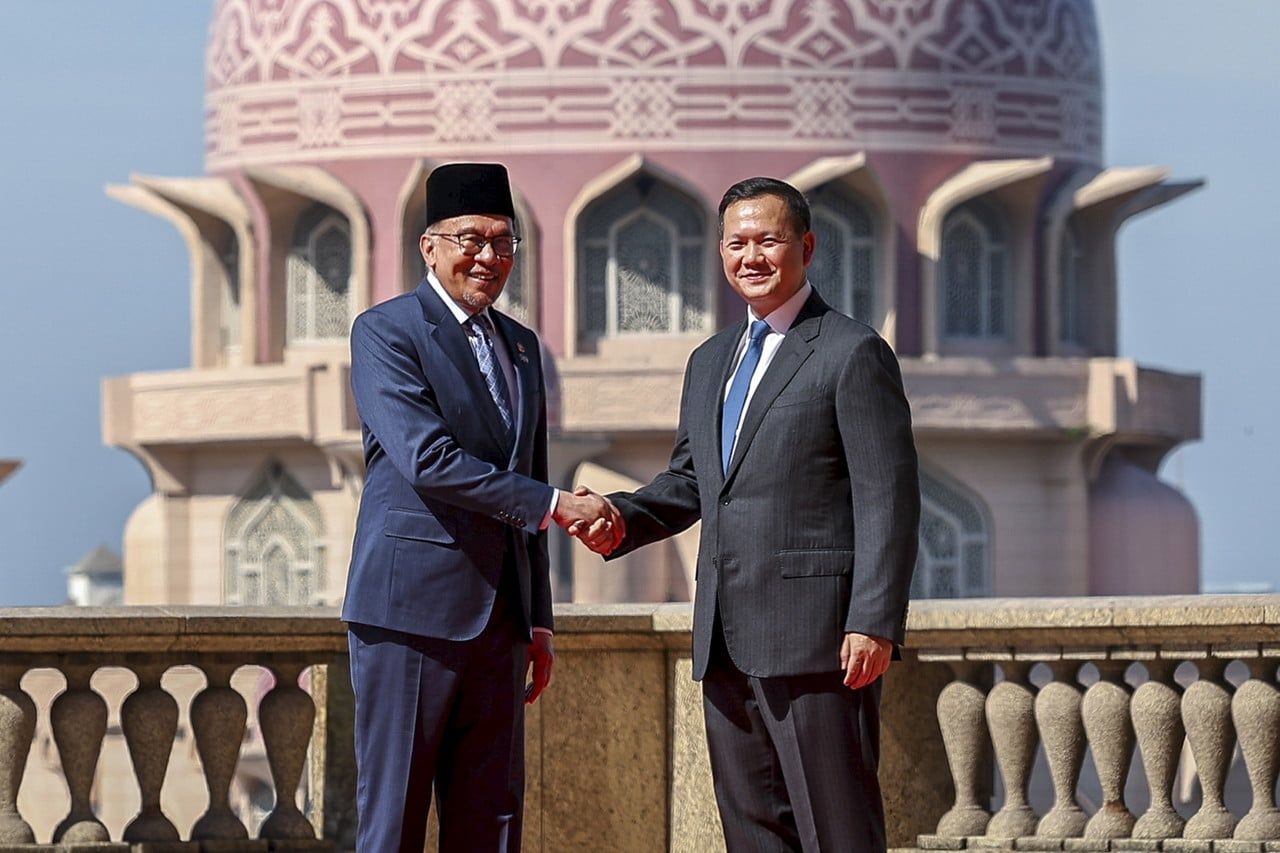 Cambodian PM Hun Manet meets Anwar in Putrajaya