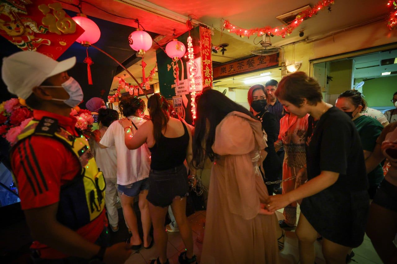 废弃酒店当淫窟 警方捕263人