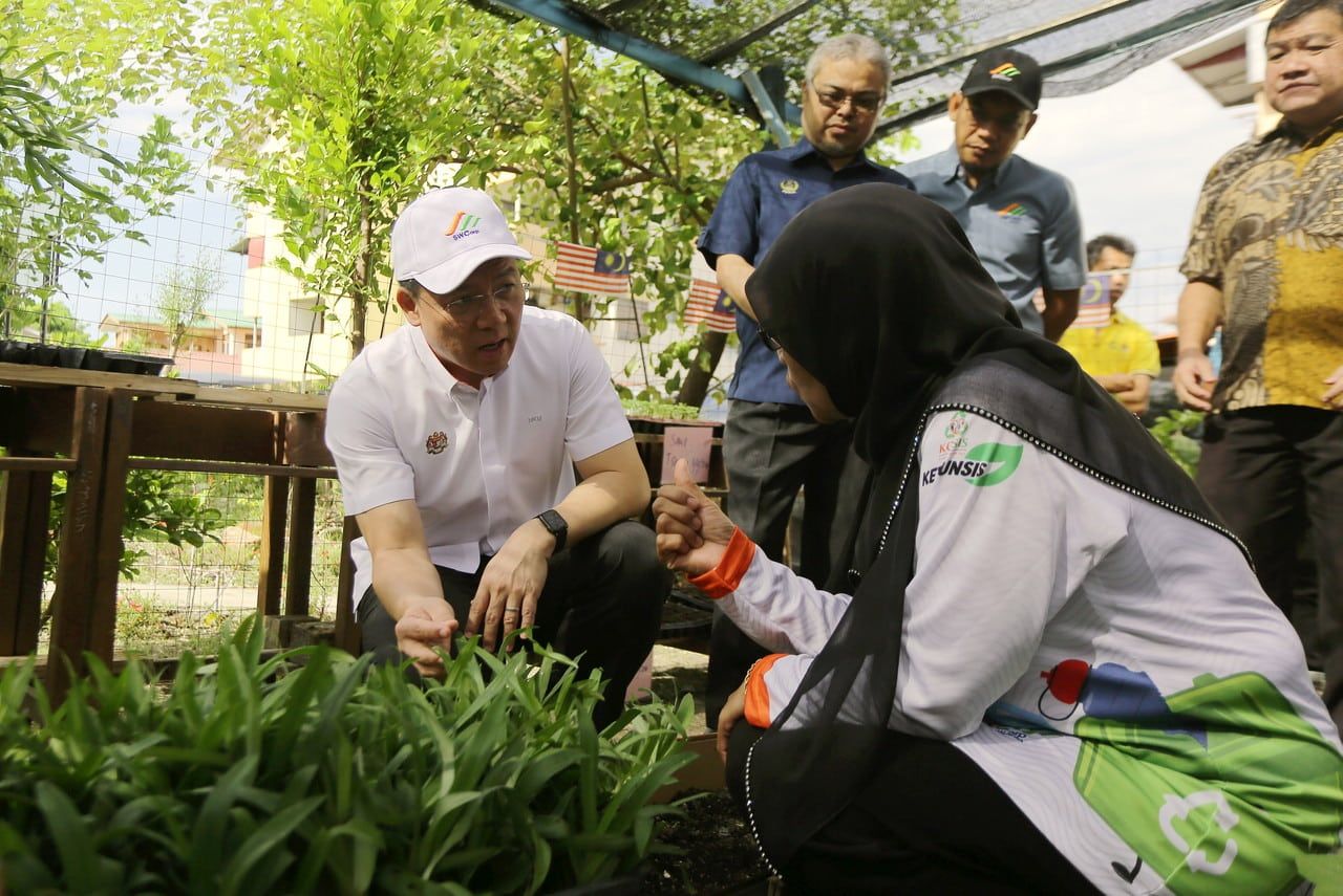 与雪槟州政府谈672法令  倪可敏：再建130环保得来速中心