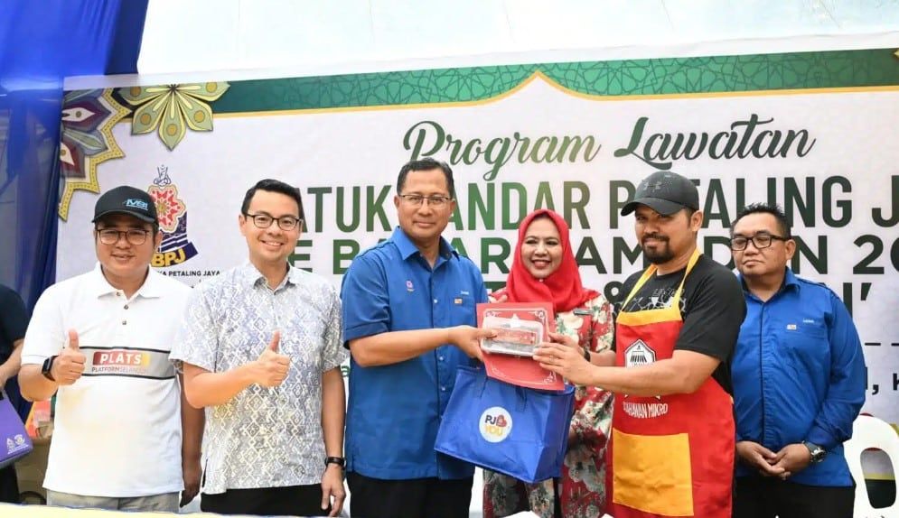 灵市559斋戒月市集小贩  参与食物篮计划关爱贫户