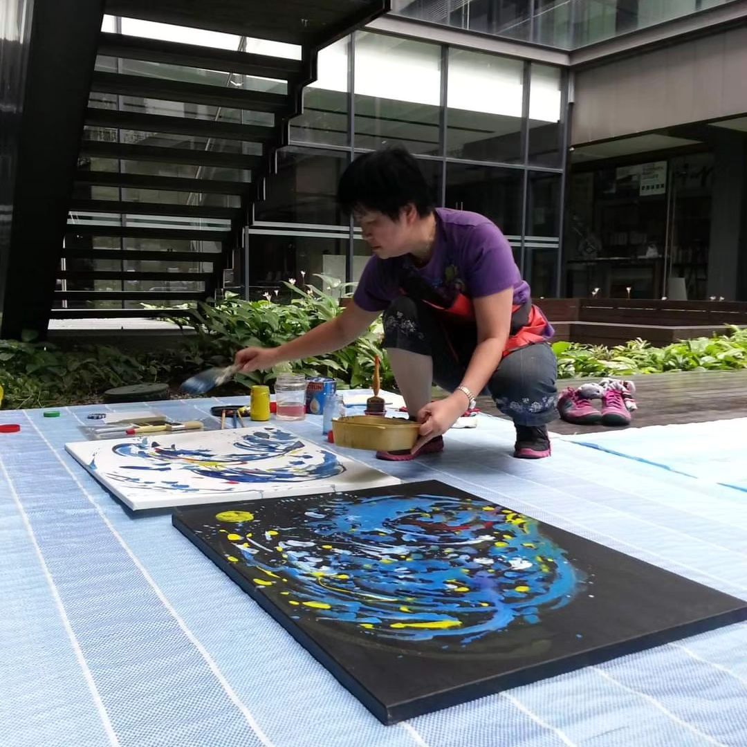 岁月转折：全职画家年近古稀的艺术蜕变