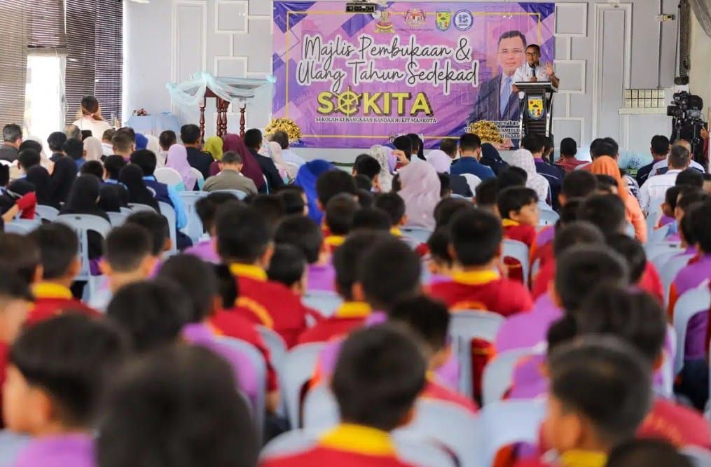 雪大臣吁各造合作   培养勇于挑战新生代