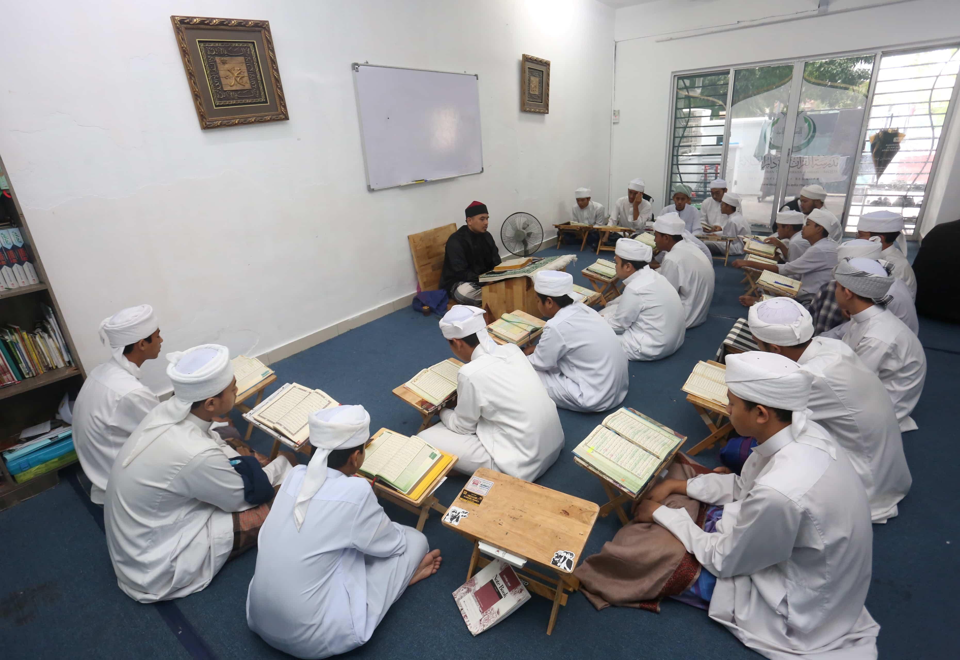 Gugup pimpin tarawih, hafiz muda risau bacaan 'sangkut'