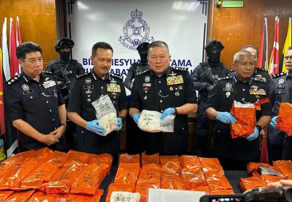 2男开马赛地贩毒被捕 警起获逾51公斤冰毒