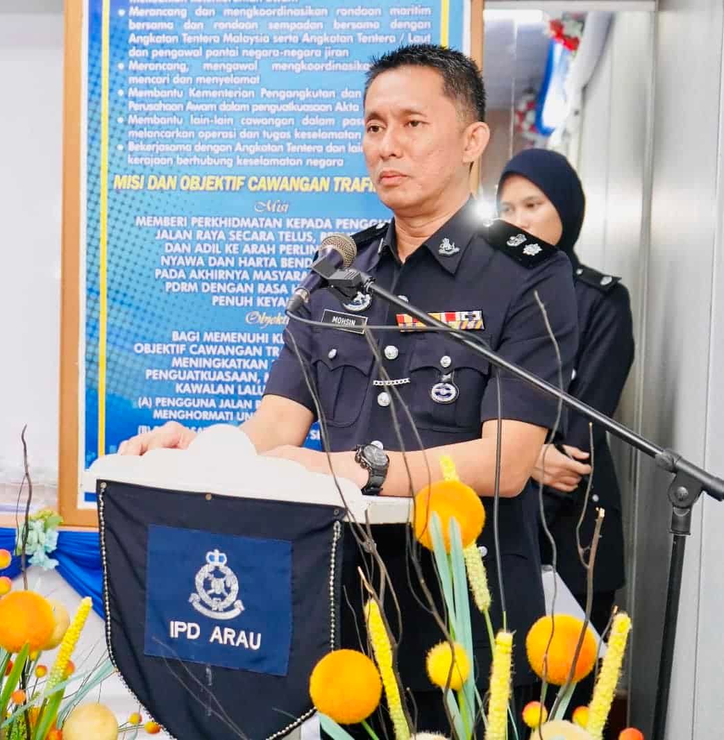 商人家有多种爆竹烟花被捕