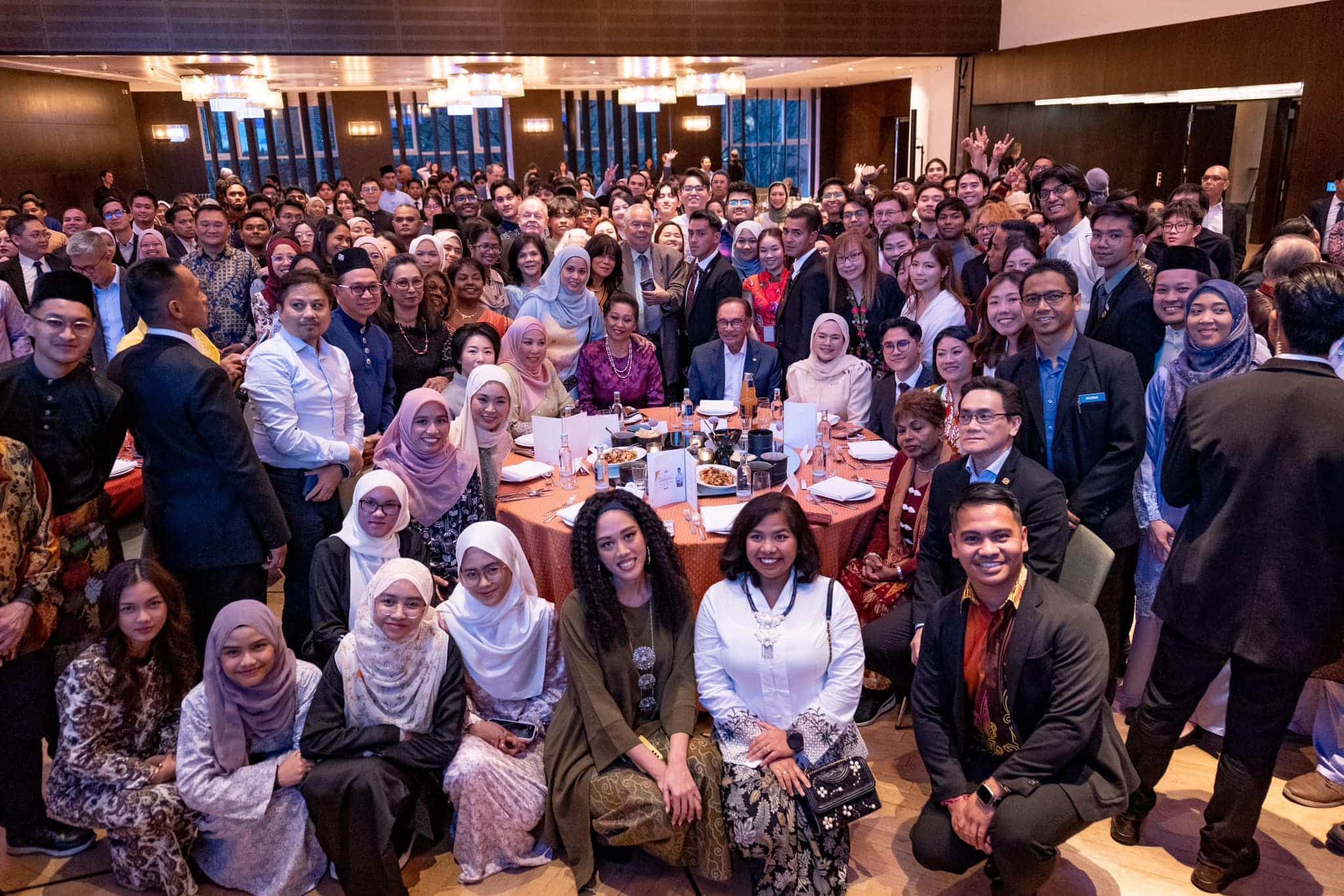 海外出生儿童权利获政府关注 安华：修改宪法可解決课题