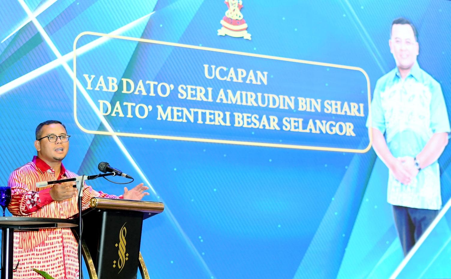 MB: Penjawat awam diseru fahami dasar negeri, kerja berpasukan