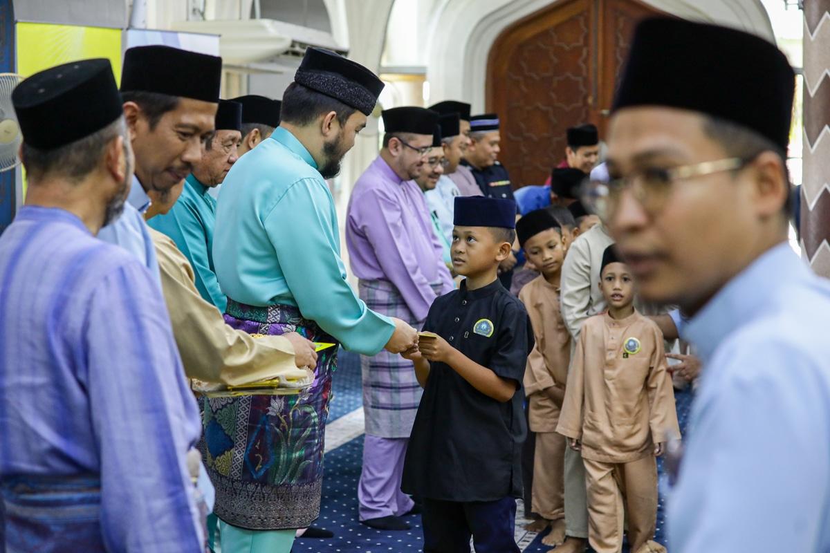 RMS serah sumbangan RM73,050 kepada anak yatim di Serendah