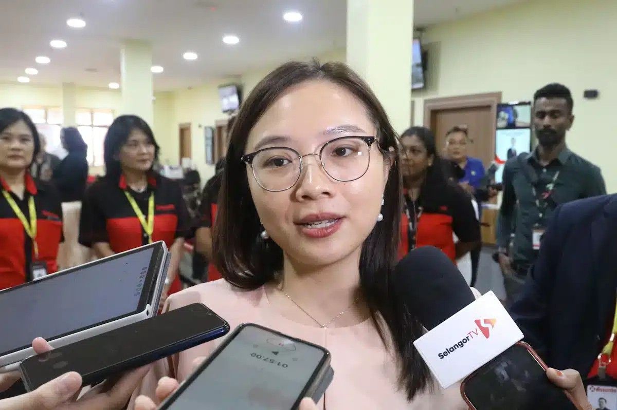 பிளாஸ்டிக், போலிஸ்ட்ரின் பயன்பாட்டைக் குறைக்க சாத்தியமான தீர்வுகள் மீது மாநில அரசு ஆய்வு