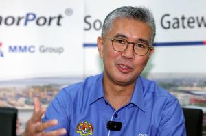 Tengku Zafrul now Ampang Keadilan division member 