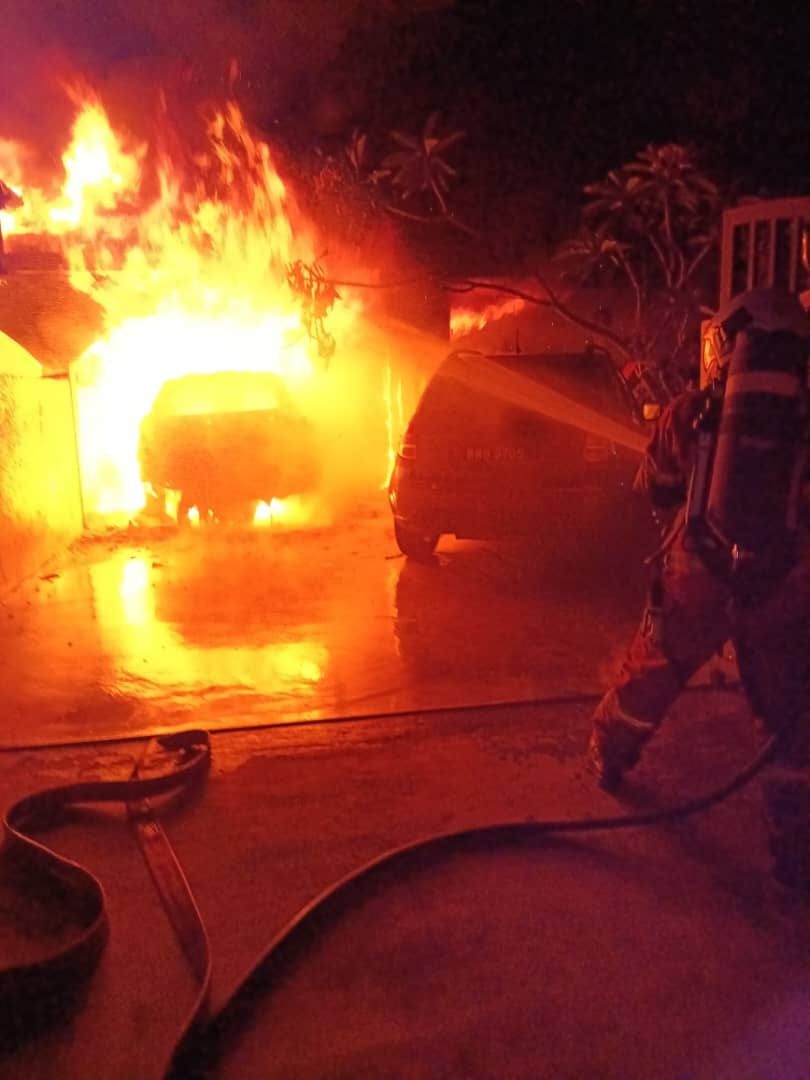 梳邦再也2排屋失火 约70岁老妇不幸丧命