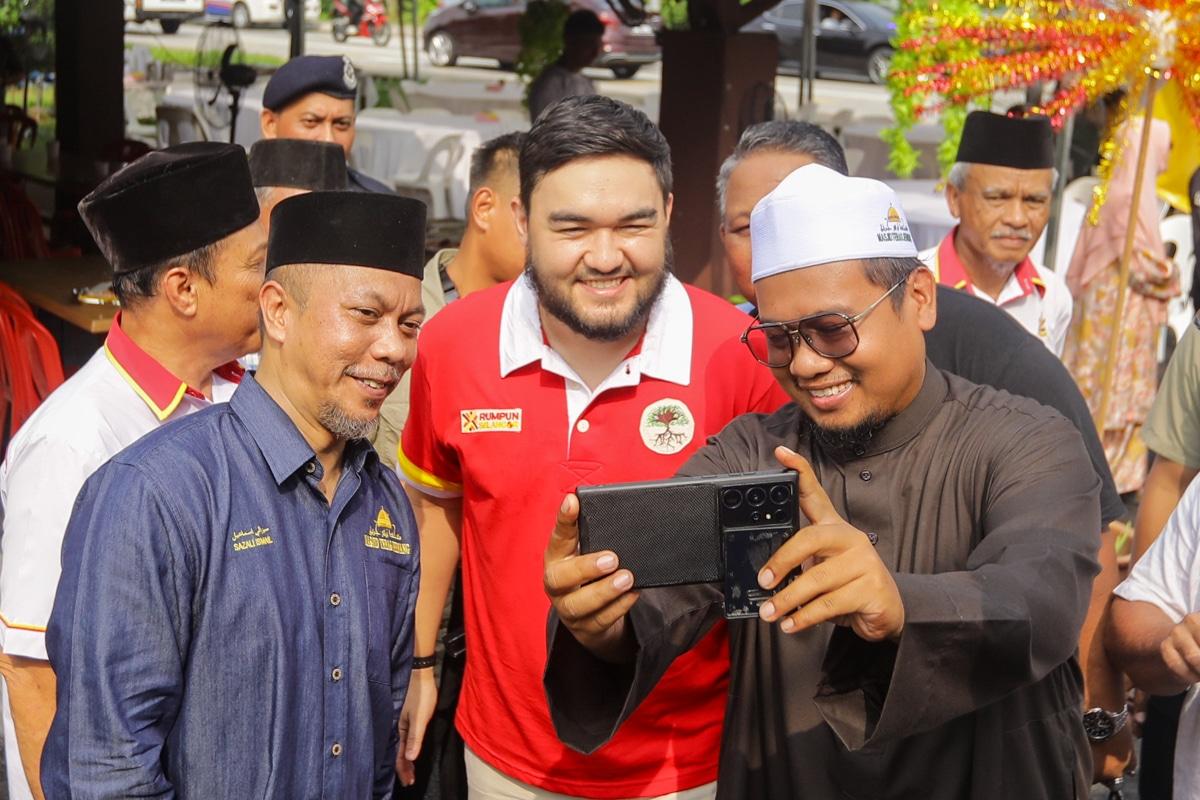 Raja Muda kicks off Hulu Langat's Rumpun Selangor tour, launches education programme