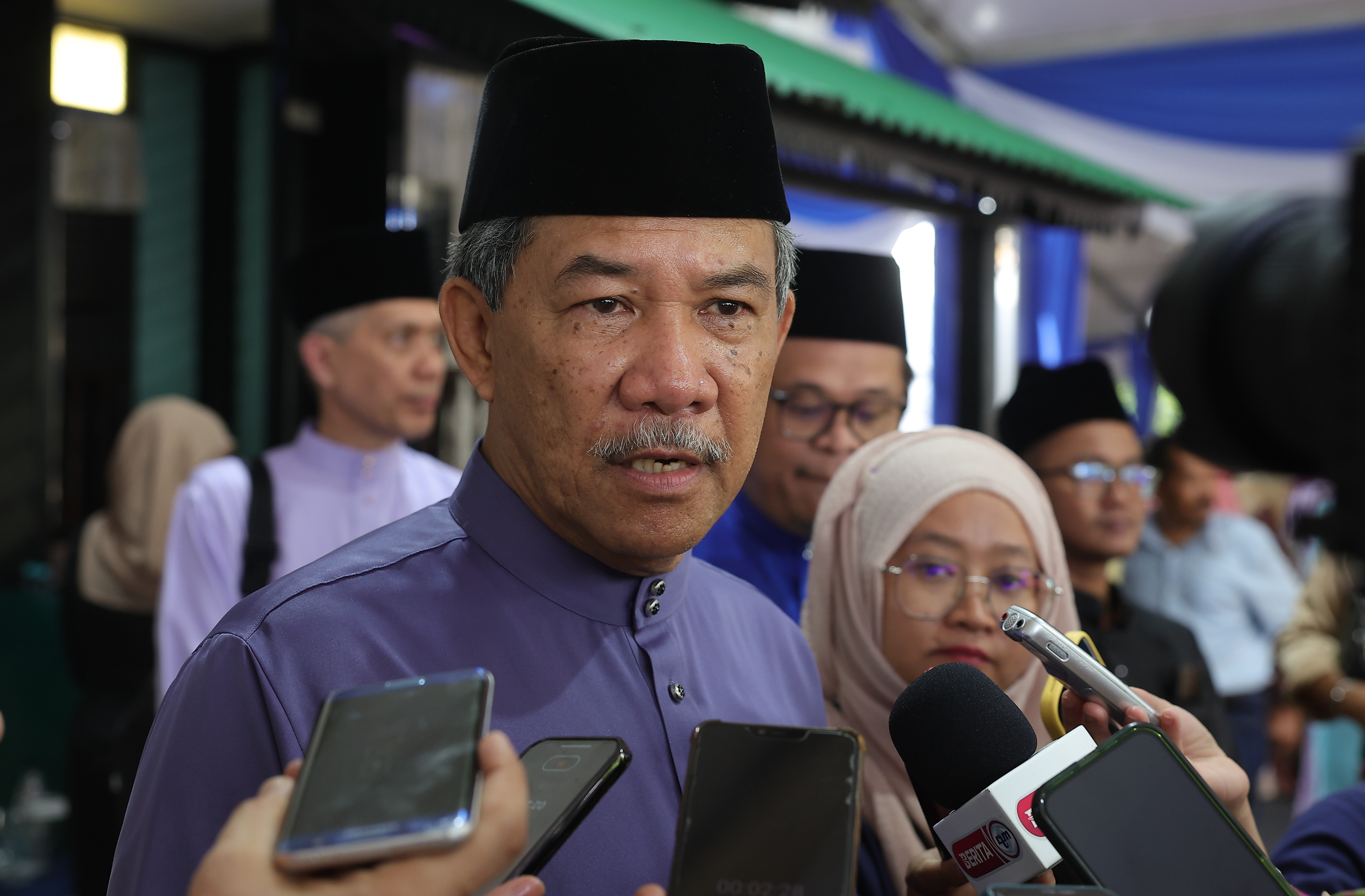 Foreign minister undertakes 3-day official visit to China