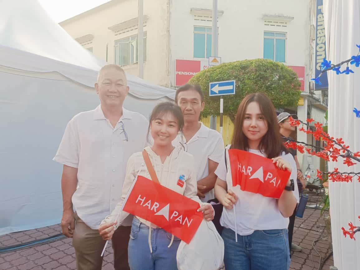 新古毛补选提名在即  小桃助选团声势浩大