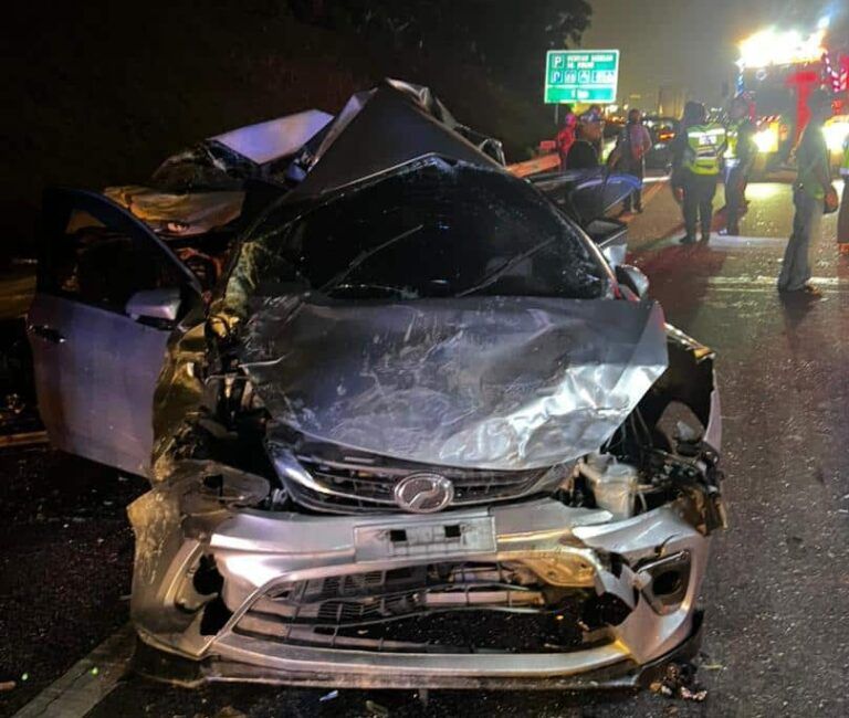 本田雅阁超速失控 酿7车相撞1死悲剧