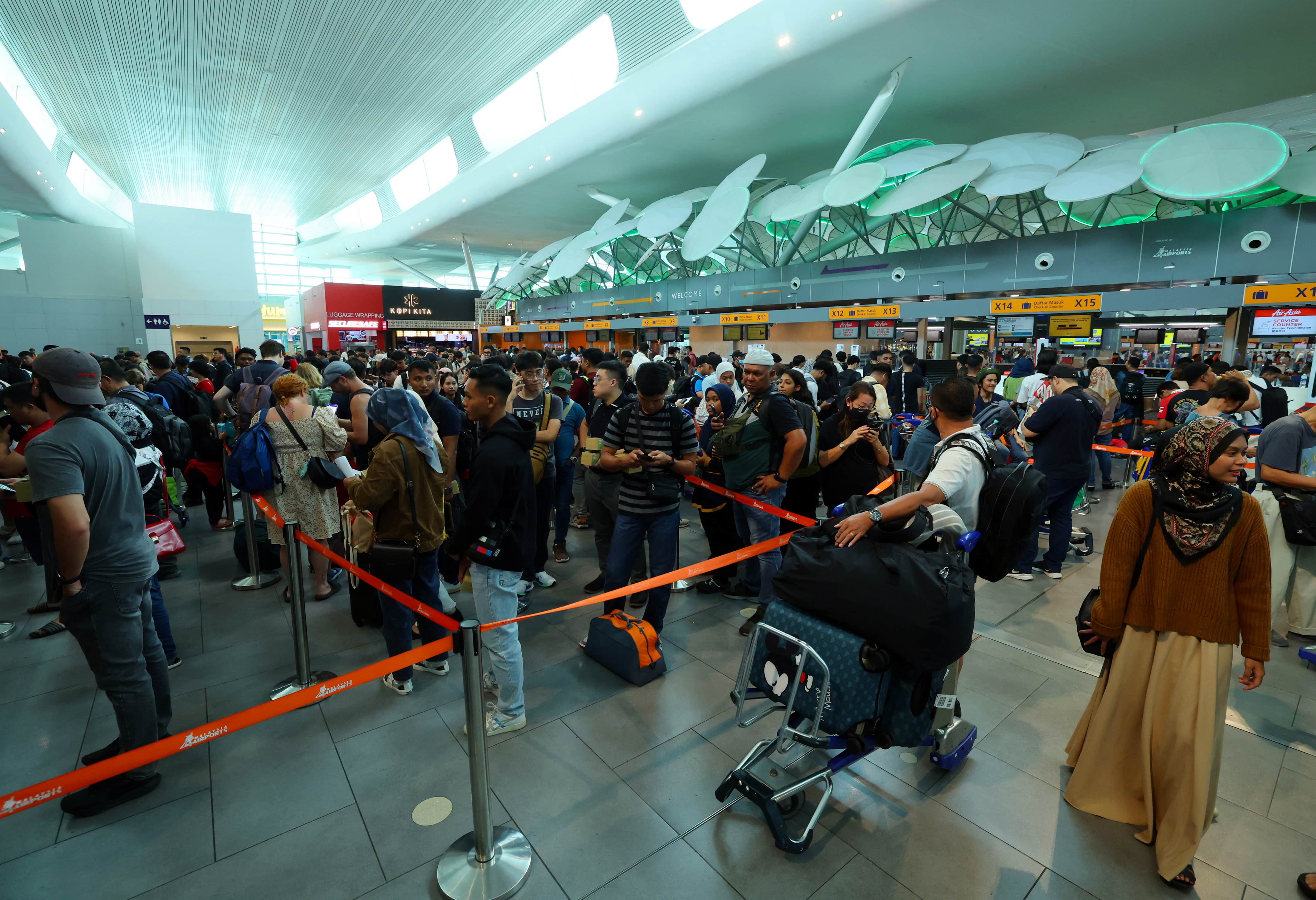 Menteri: Bekalan elektrik tergendala 20 minit di KLIA2 tidak boleh diterima