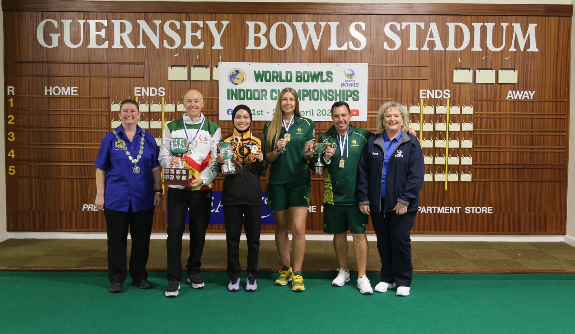 DPM congratulates lawn bowler Farah Ain for winning gold
