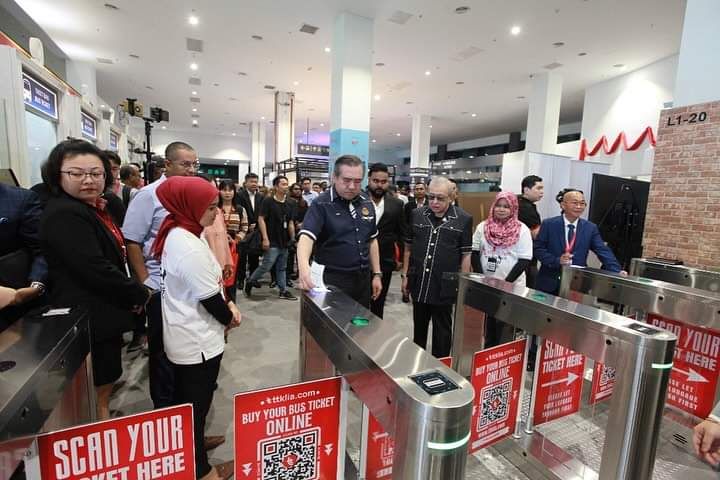 半岛巴士终站强制申请执照 交长：22日起开放线上申请