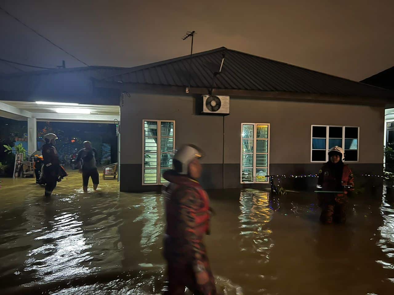 Seramai 748 mangsa banjir di tiga negeri berlindung di PPS takat 10 malam