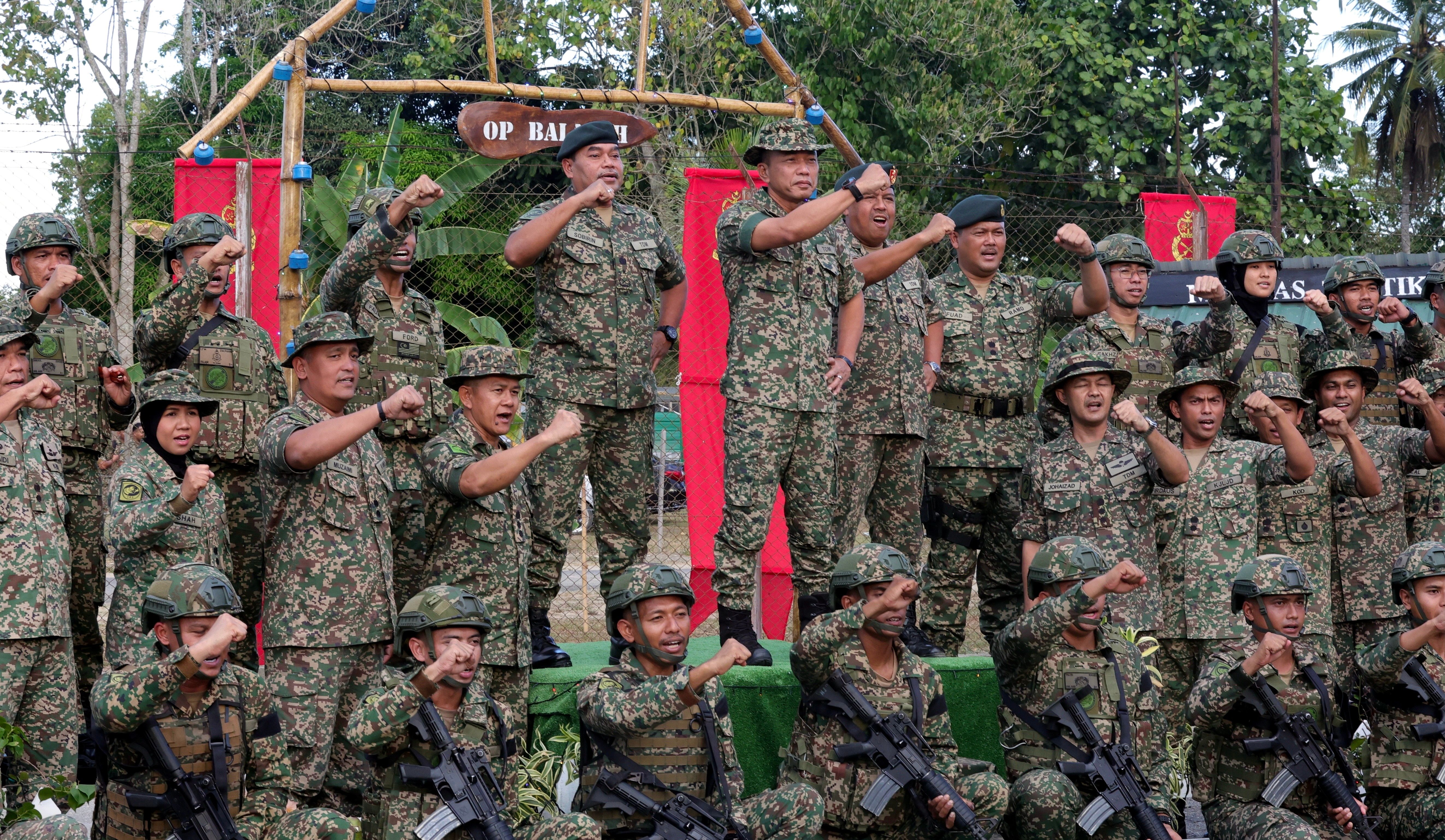 Sambut Aidilfitri di perbatasan, anggota tentera tetap semangat demi negara