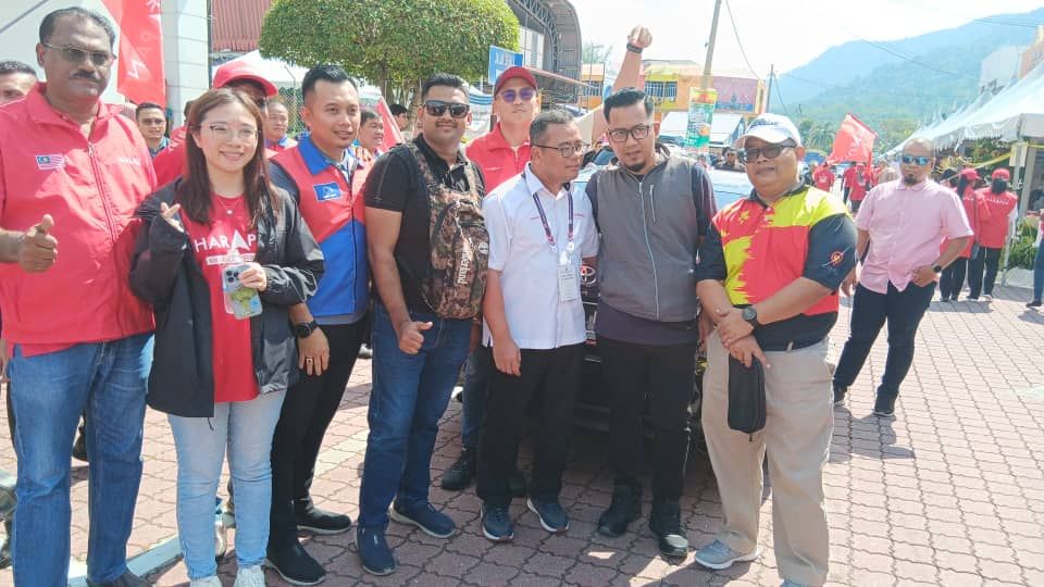 கோல குபு பாருவில் ஒற்றுமை அரசின் ஆதரவாளர்களுடன் மந்திரி புசார் கலந்துரையாடினார்