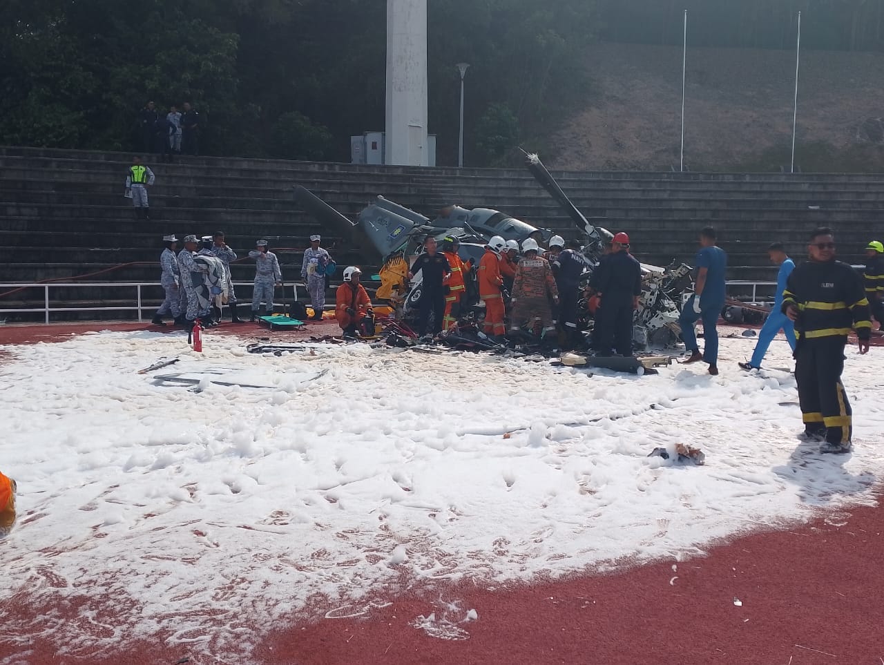Lumut tragedy: Helicopter victims to be accorded military honours