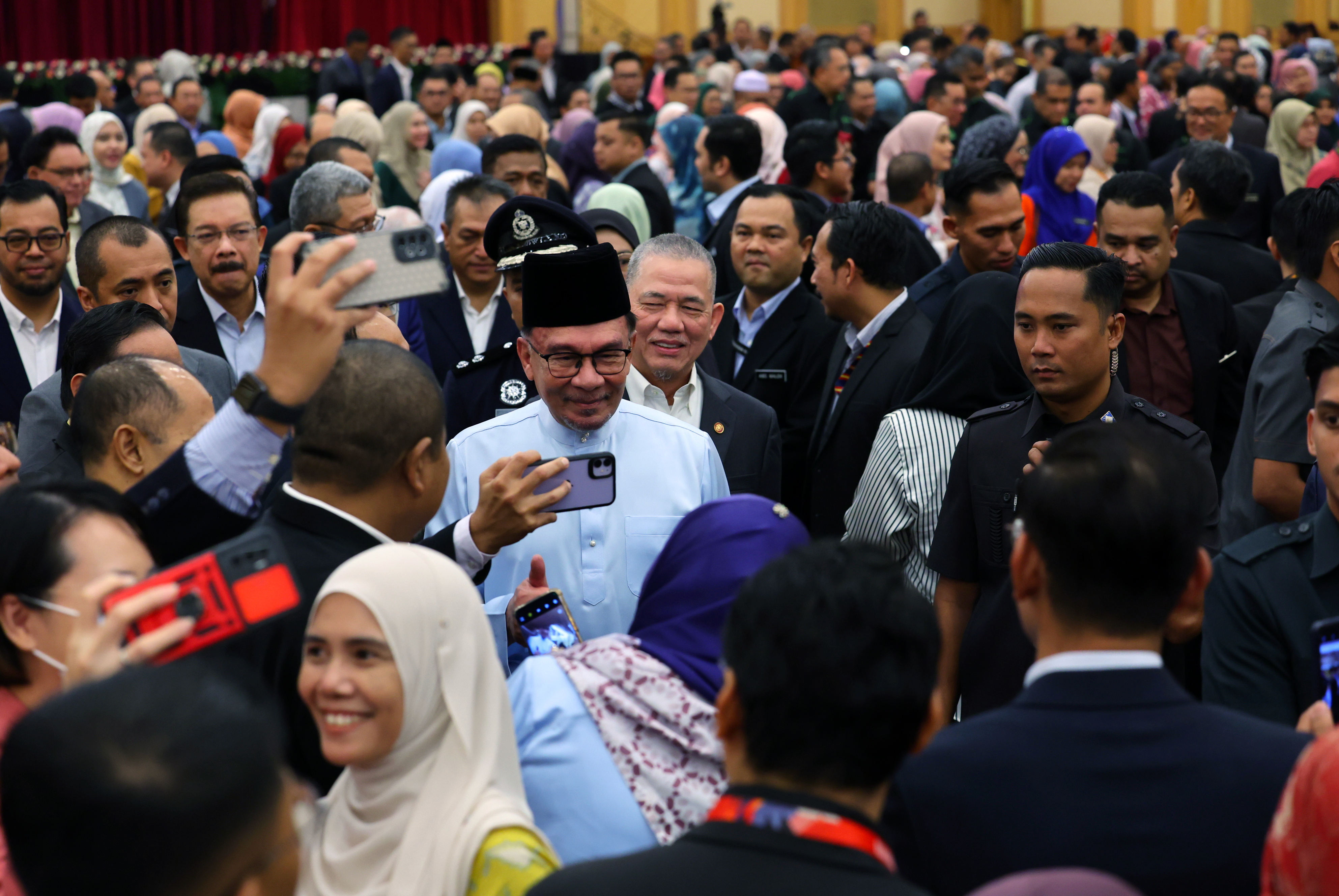 Govt reforms have borne fruit, won admiration from abroad: PM