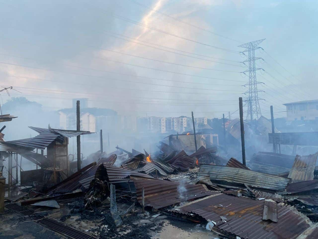 灵市千百家村5房屋遭祝融光顾 所幸没人命伤亡