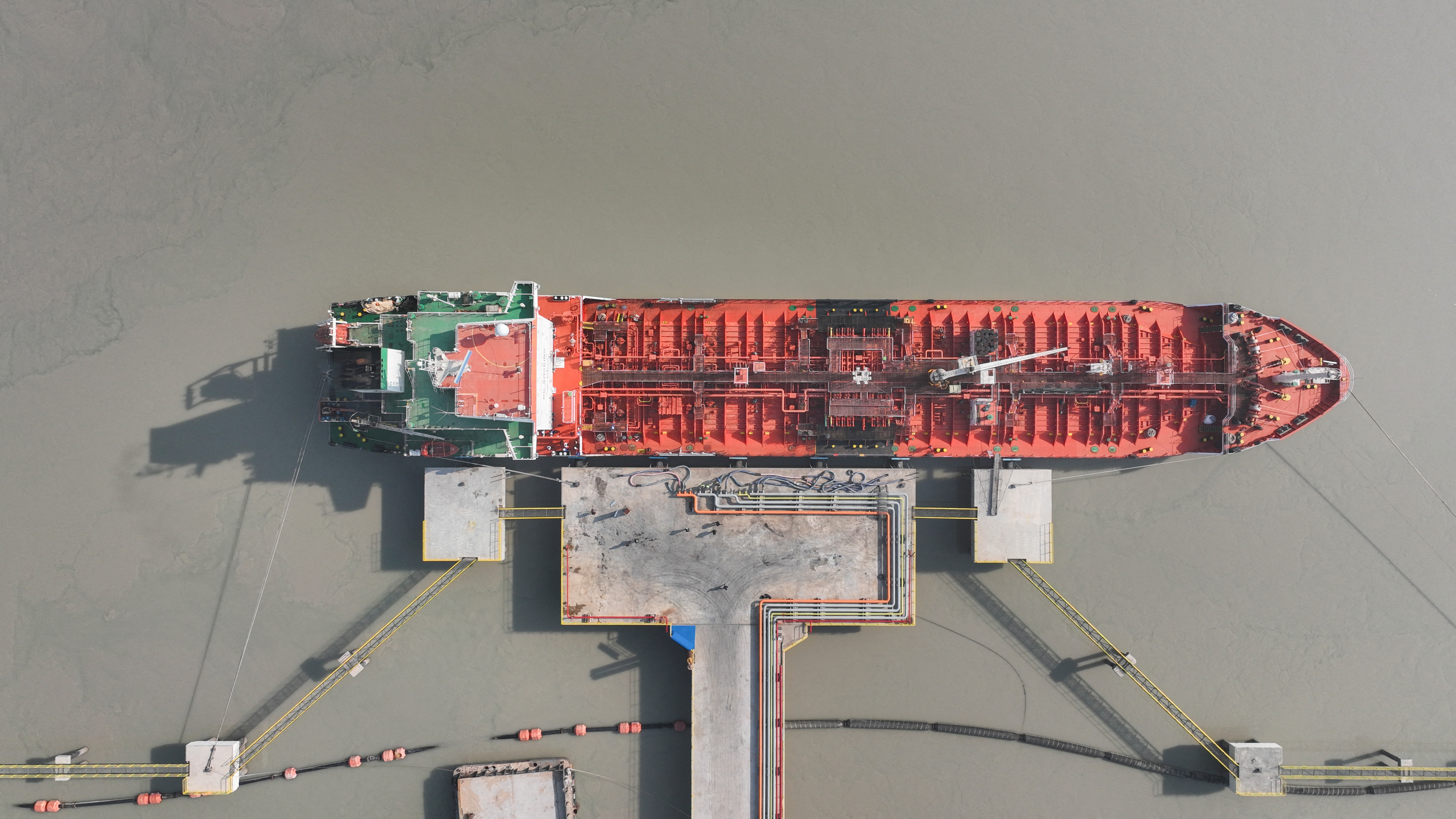 Egypt loses US$6 bln in Suez Canal revenue amid rising geopolitical tensions