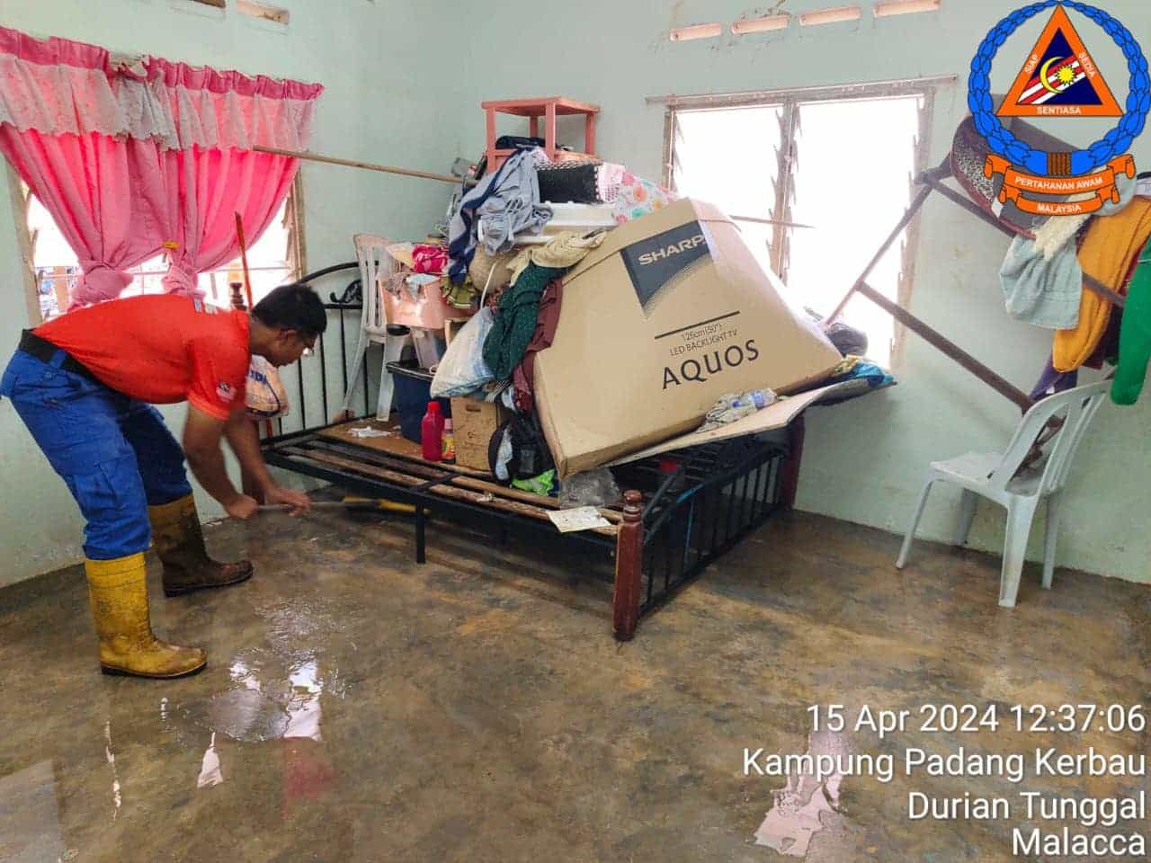 亚罗牙也昨午闪电水灾 启动一疏散中心收51人