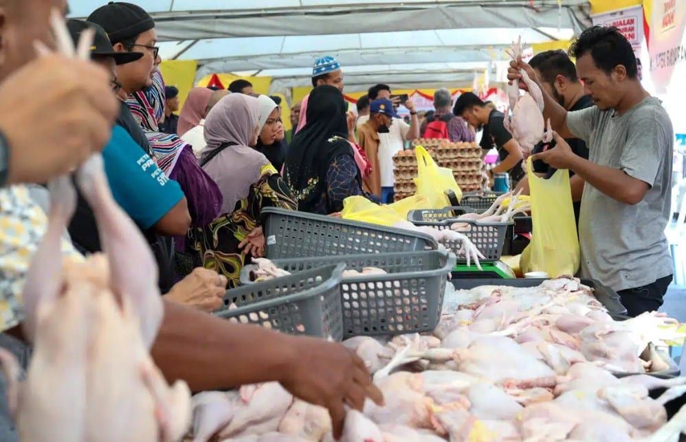 雪一家理念巡展乌冷开跑  今起青年技职学院办大促销