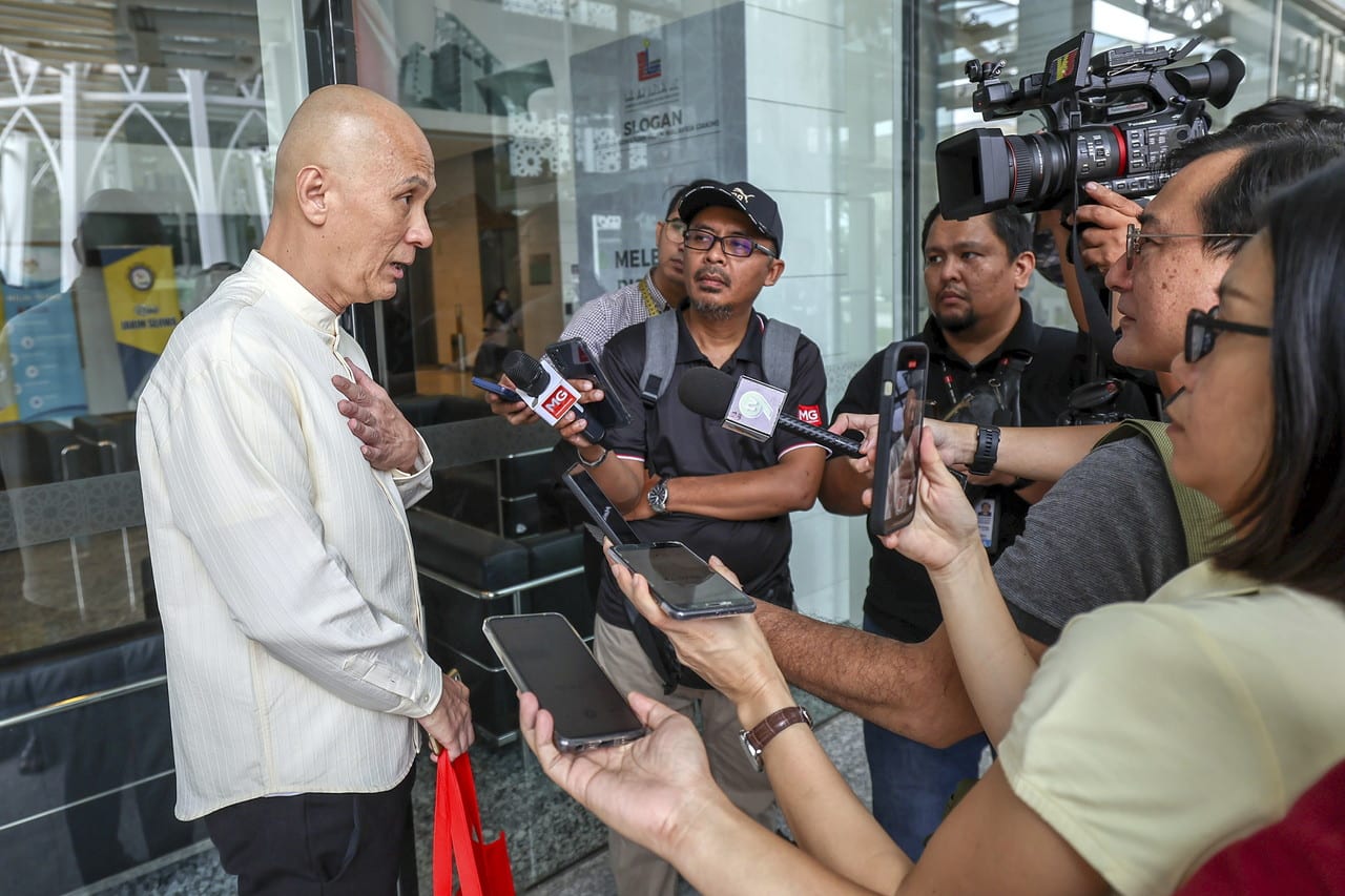 Vern's founder gives statement to Jakim over shoe logo issue today