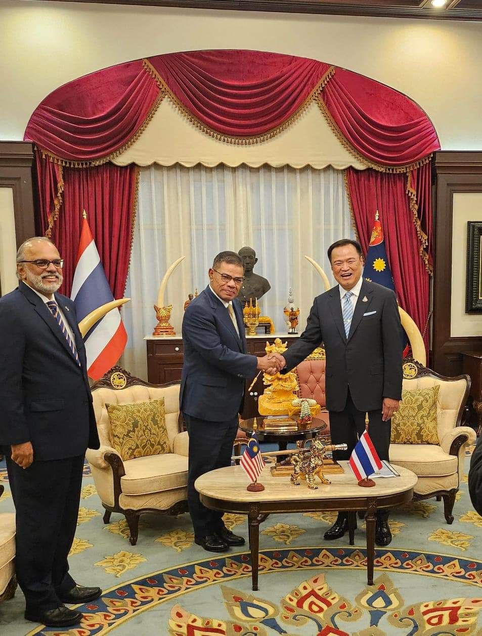 马泰同意加强打击跨境犯罪